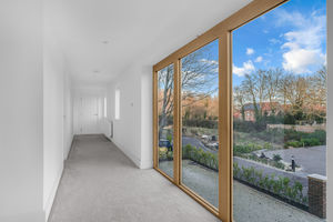 Photo 30- click for photo gallery